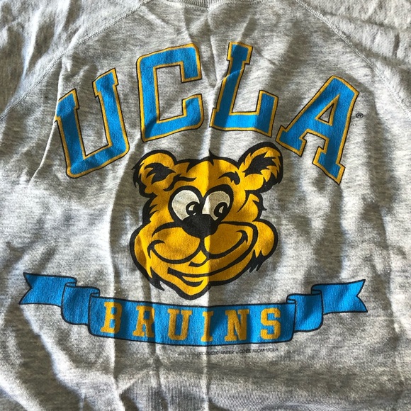 NCAA UCLA Bruins Crewneck Gray Sweater. Rare Vintage 80s. Size L. Minor Flaws - Picture 2 of 9